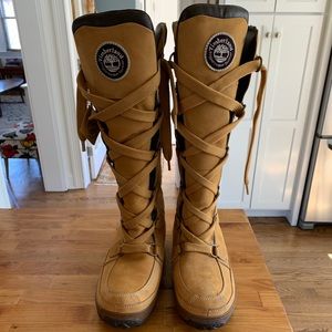NWT Timberland knee-high suede lace-up boots